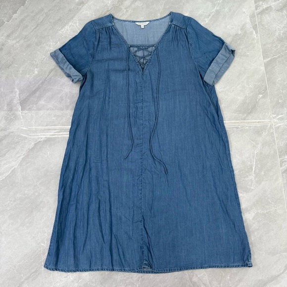 Women’s Lucky Brand Chambray Denim Lace Up Short Sleeve V-Neck Dress Medium - Picture 3 of 16